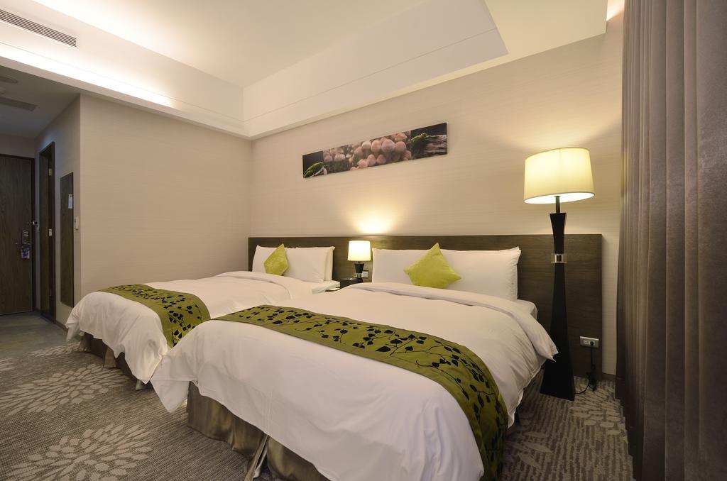 Hoya Hotel T'ai-tung Rum bild